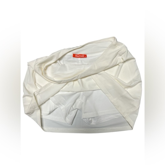 White athletic skort - Picture 5 of 5